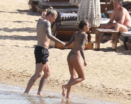Full leaked Sophia thomalla private photo
