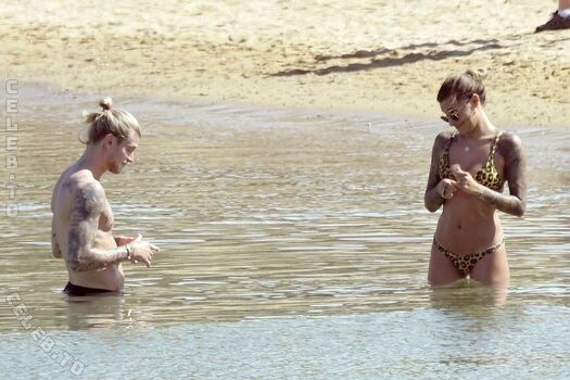 Full leaked Sophia thomalla private photo