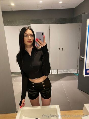 Full leaked Sophiaabelow private photo
