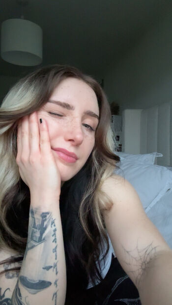 Full leaked Sophie burrell private photo