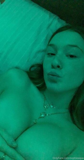 Full leaked Sophieaqua private photo