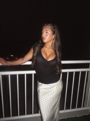 Full leaked Sophiegzzz private photo