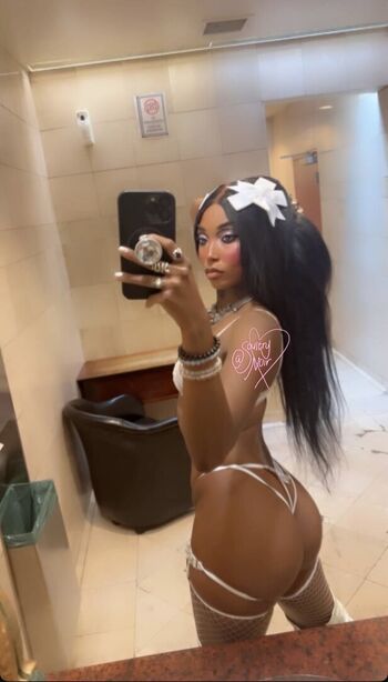 Full leaked Soultry noir private photo