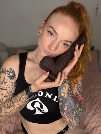 Full leaked Spicy red private photo