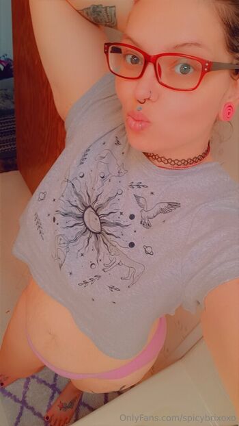 Full leaked Spicybrixoxo private photo