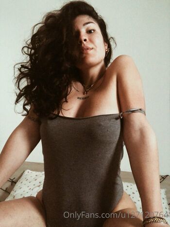 Full leaked Spinaunposted private photo