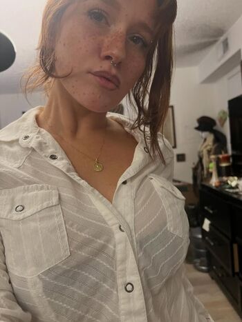 Full leaked Squeakster private photo