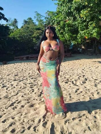 Full leaked Sri lanka private photo