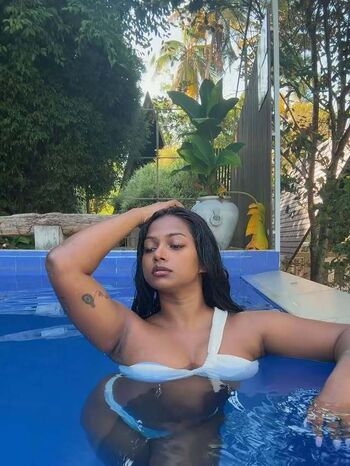 Full leaked Sri lanka private photo