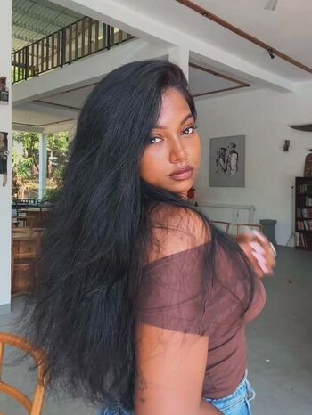 Full leaked Sri lanka private photo