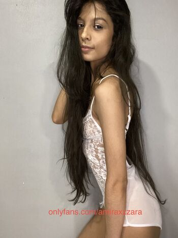 Full leaked Sri lankan private photo