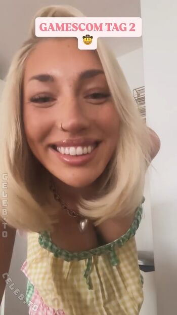 Full leaked Starletnova private photo