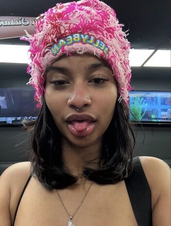 Full leaked Starshxan private photo