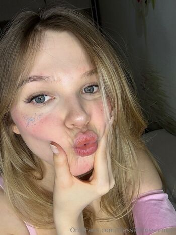 Full leaked Stassie blossom private photo