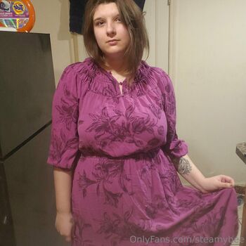 Full leaked Steamybee private photo