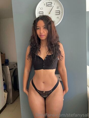 Full leaked Stefaniasalinas page private photo