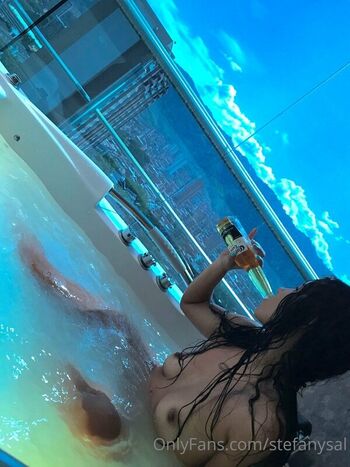 Full leaked Stefaniasalinas page private photo