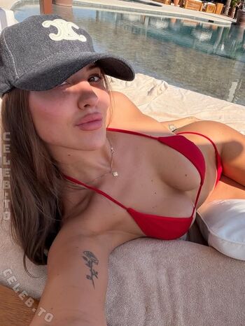 Full leaked Stefanie emig private photo