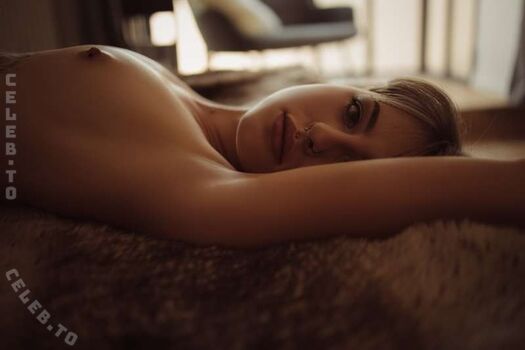 Full leaked Stefanie x private photo