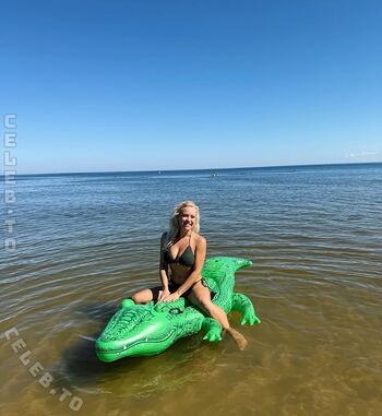 Full leaked Steffi landerer private photo