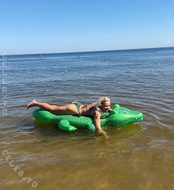 Full leaked Steffi landerer private photo