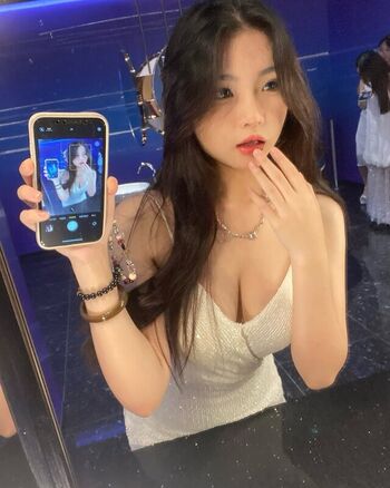 Full leaked Stephanie chua page private photo