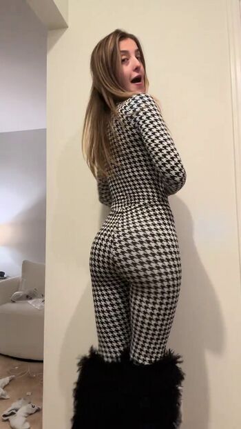 Full leaked Stephanie niles private photo