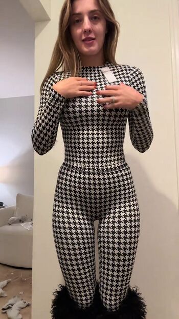 Full leaked Stephanie niles private photo