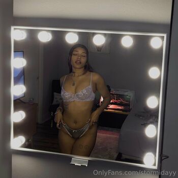 Full leaked Stormidayy private photo
