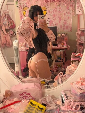 Full leaked Strawbarizz private photo