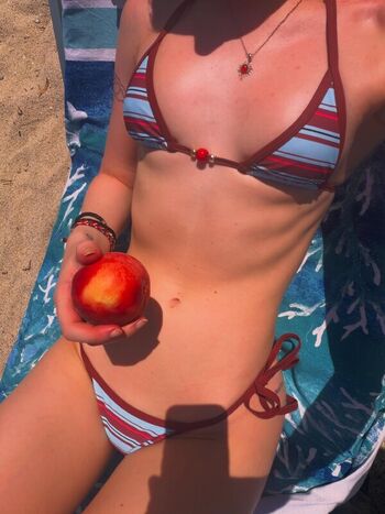 Full leaked Strawbz private photo