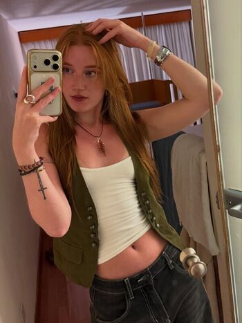 Full leaked Strawbz private photo