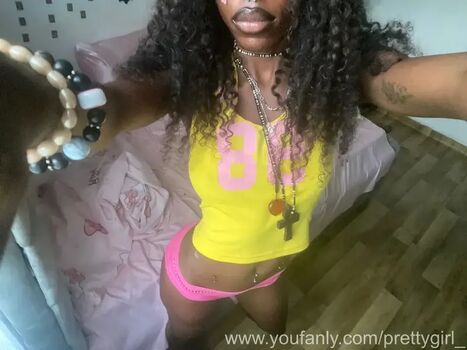 Full leaked Succubus private photo