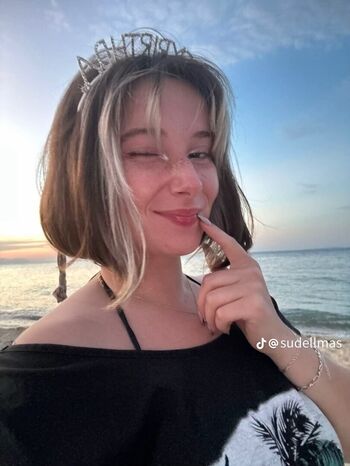 Full leaked Sude elmas private photo