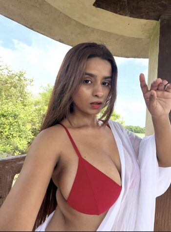 Full leaked Suhana khan private photo