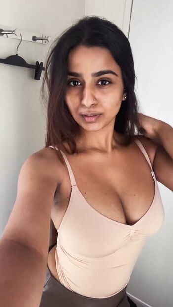 Full leaked Suhana khan private photo
