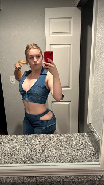 Full leaked Summerroselive private photo