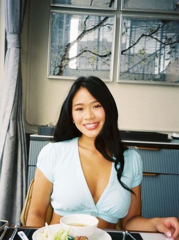 Full leaked Suni lee page private photo