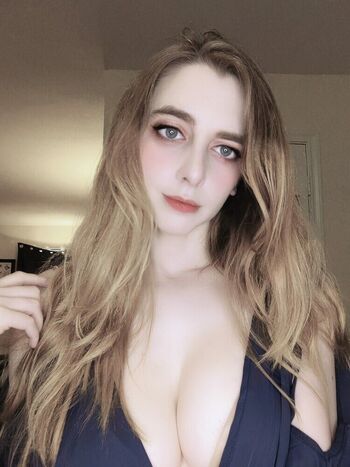 Full leaked Sunlitskye private photo