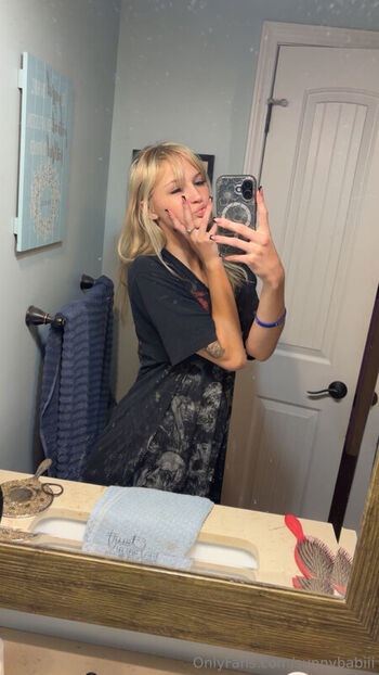 Full leaked Sunnybabiii private photo