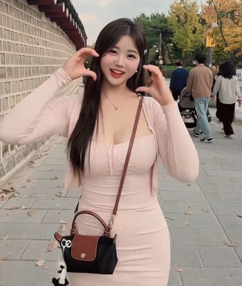 Full leaked Sunwoo page private photo