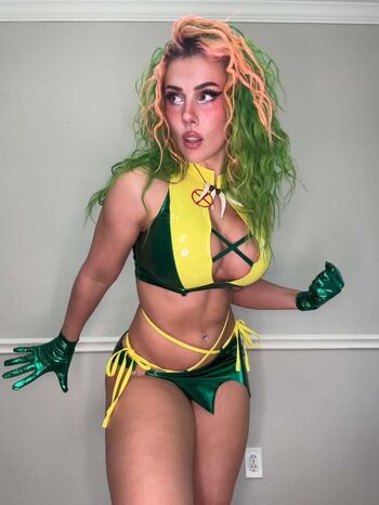 Full leaked Super saiyan kale private photo