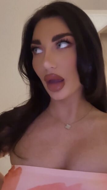 Full leaked Suppasamm private photo