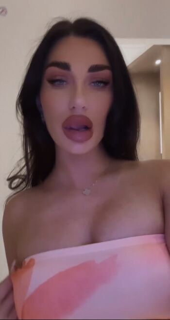 Full leaked Suppasamm private photo