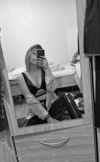Full leaked Svenja private photo