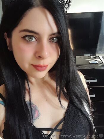 Full leaked Sweetsuccubia private photo