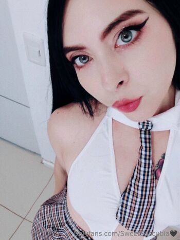 Full leaked Sweetsuccubia private photo