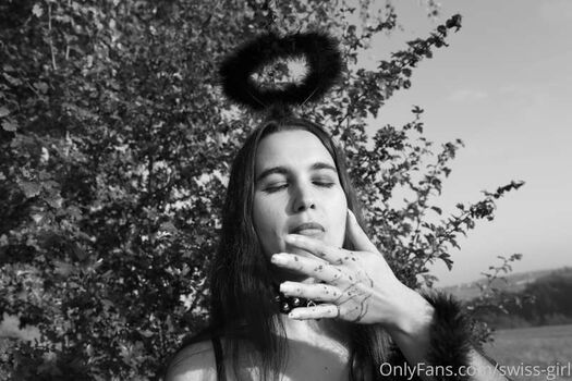 Full leaked Swiss girl private photo