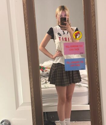 Full leaked Swordfan private photo