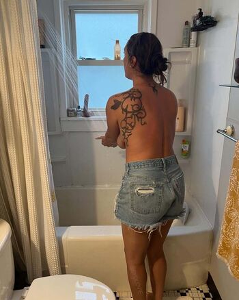 Full leaked Sydlovie private photo